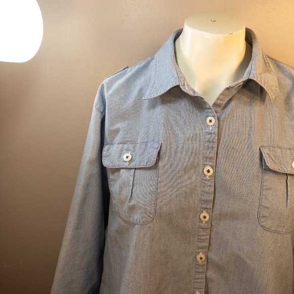 Duluth Trading Womens Size XL Shirt Denim Button Up Long Sleeve Coolmax Collared - Picture 4 of 11